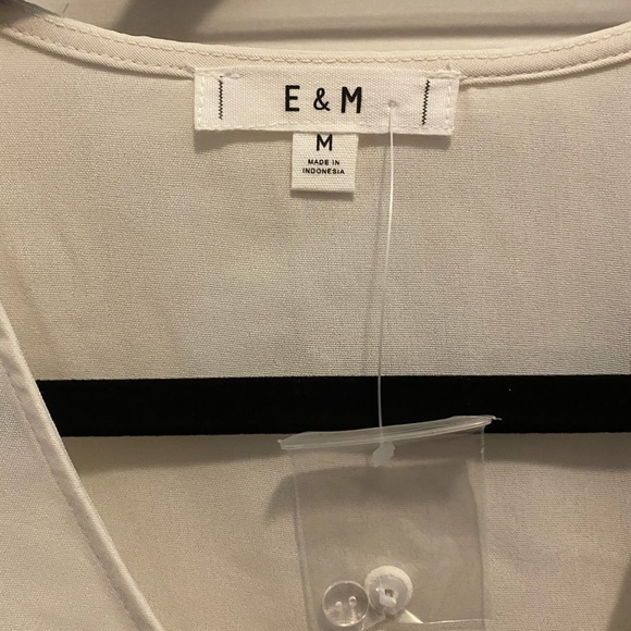 Button Detail Wrap Blouse (NWT) - Picture 4 of 6